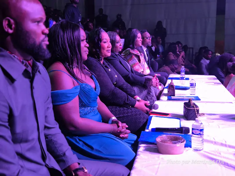 Rétrospective des couvertures historiques d'Ébène Magazine de 1991 à 2026 - 35 ans de presse panafricaine.