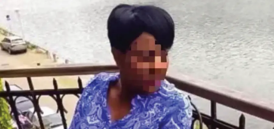 Couverture de l'un des premiers numéros d'Ébène Magazine, prés de30 d'archives et d'actualité africaine.